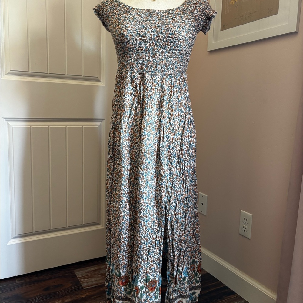 Soft, Vintage Vibes- Peach Floral Print Smocked Maxi Dress